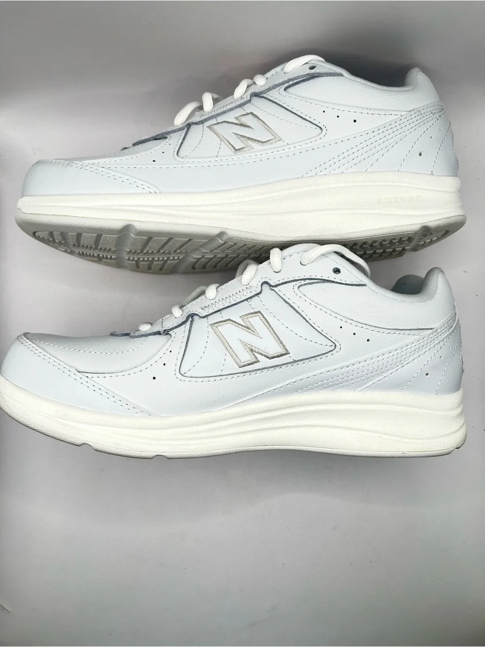 New Balance New 577v1 Women's 9W White Walking Sneakers